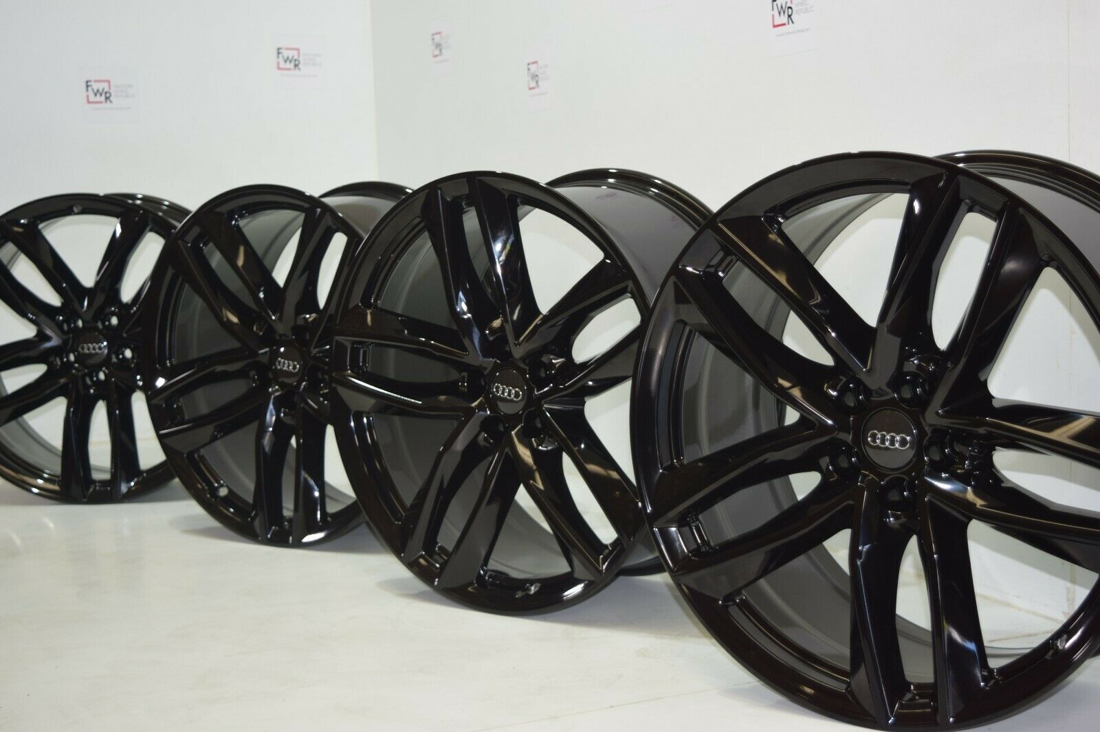 21” Audi Q7 Factory OEM Wheels Black 21 x 9.5 RS7 S8 A8 S8 Genuine 59012