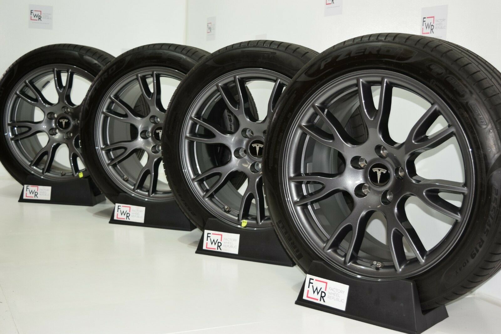 19″ Tesla Model S Plaid Factory OEM Authentic Aero Tempest Wheels Rims Tires 2021 +