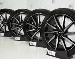 20″ Aston Martin DB11 Vantage Factory OEM authentic wheels rims tires 2019 2020