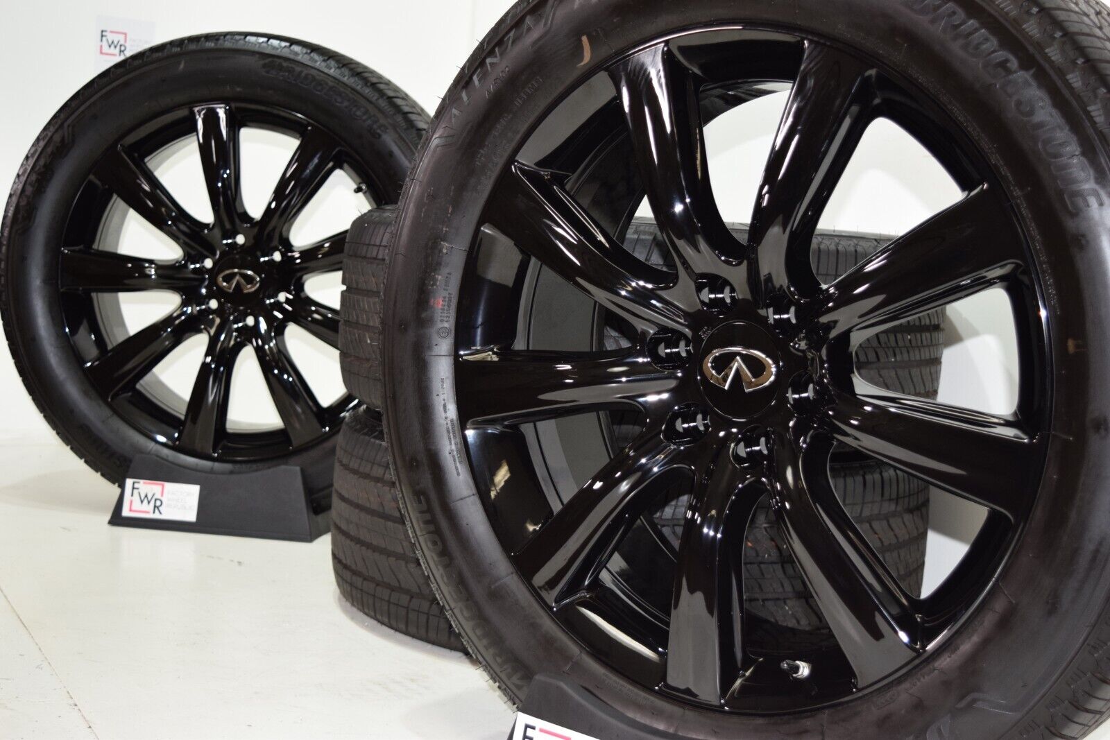 22″ Infiniti QX56 QX80 2011-2018 22″ Black RAYS Factory OEM Wheels Rims tires