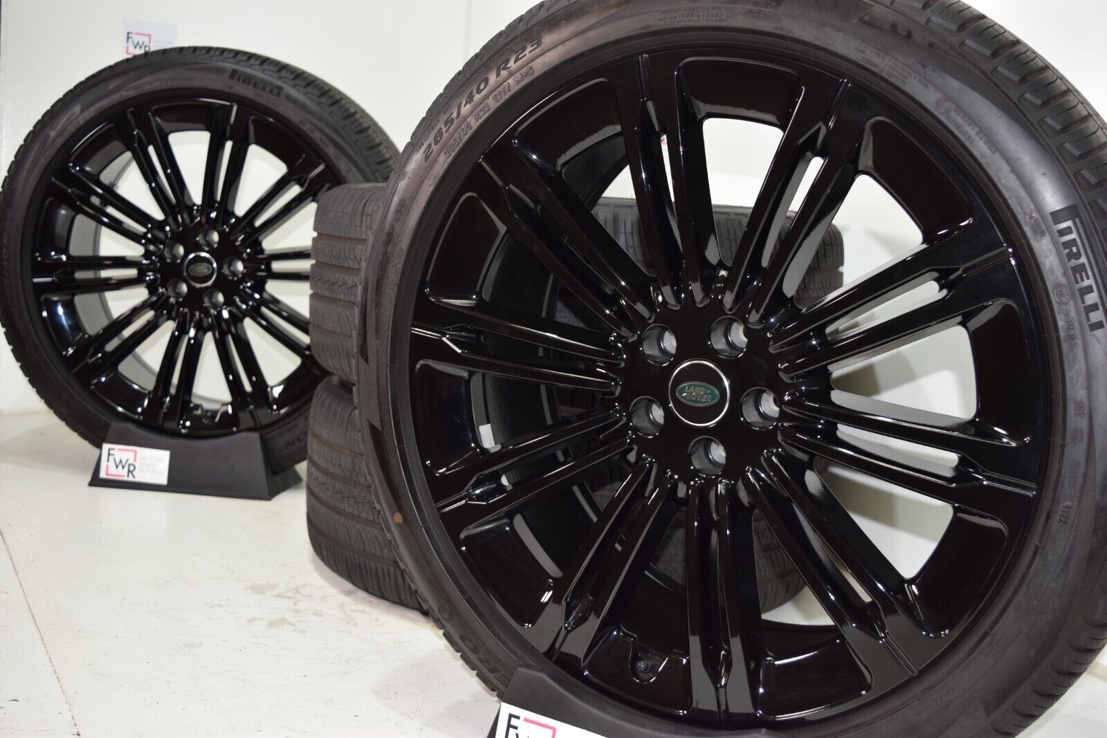 23″ Range Rover L460 Factory OEM Crescendo Gloss Black Wheels Tires 1075