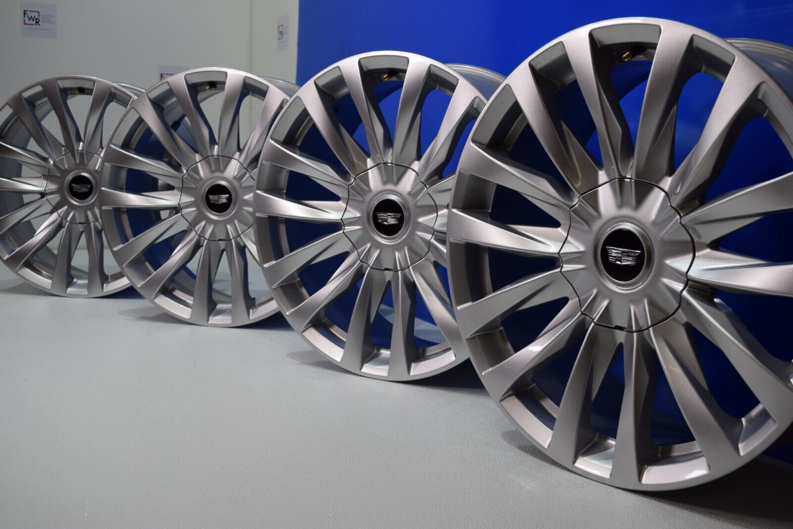 22″ Cadillac Escalade Platinum silver Factory OEM ORIGINAL wheels rims 2015-2023
