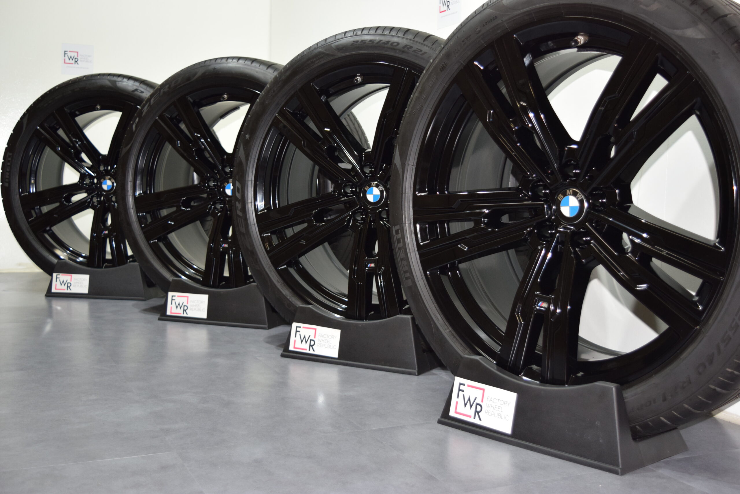 21” 2023 BMW 740i 760i 740i 750i I7 M Sport Factory OEM Black Wheels and tires