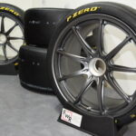 19″ McLaren SENNA GTR wheels and Pirelli slick tires